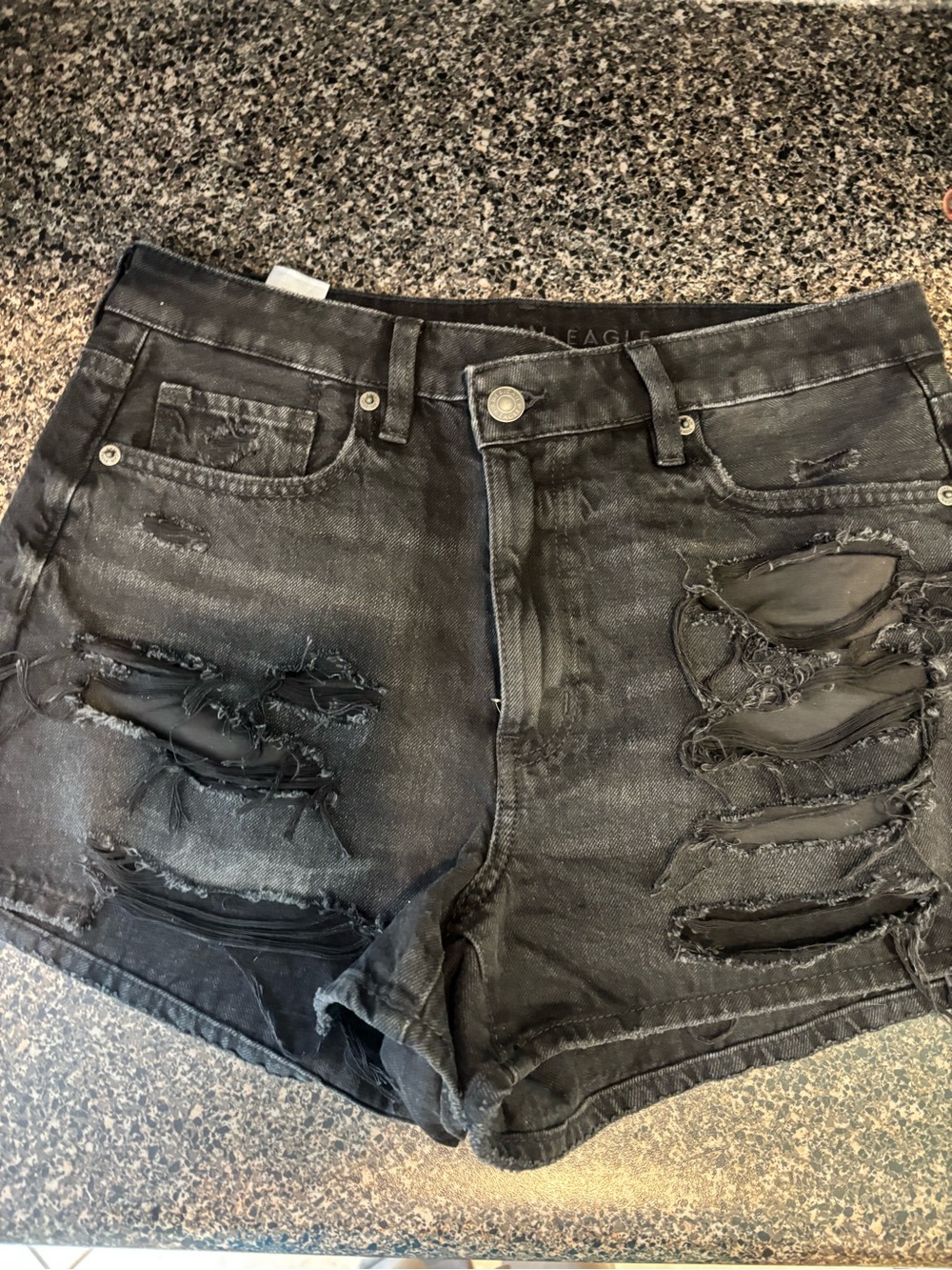 American Eagle mom short